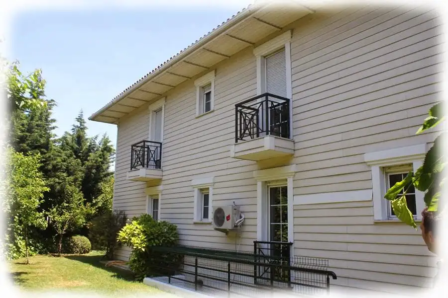 Bahçeşehir MK Okulları