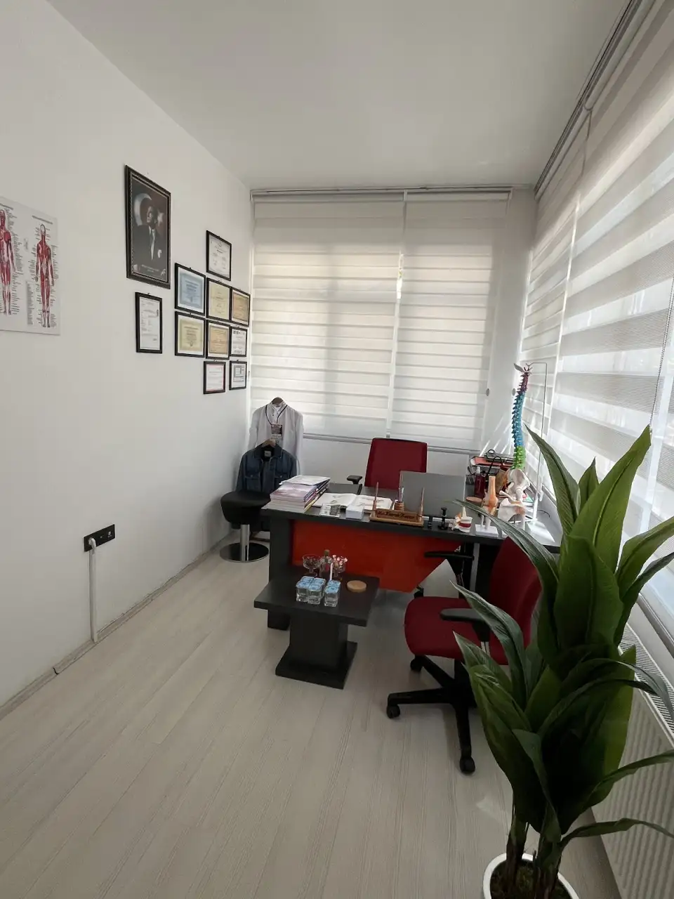 Fizyoterapist EMRAH KAÇAR Isparta Fizik Tedavi ve Manuel Terapi Merkezi