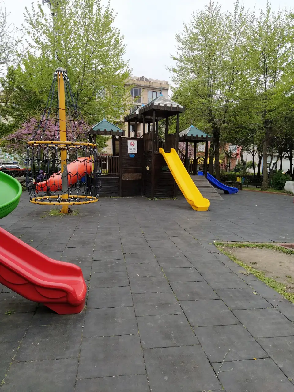 Çocuk Oyun Alani Lunapark - Çocuk Bakım Merkezi - Bartın