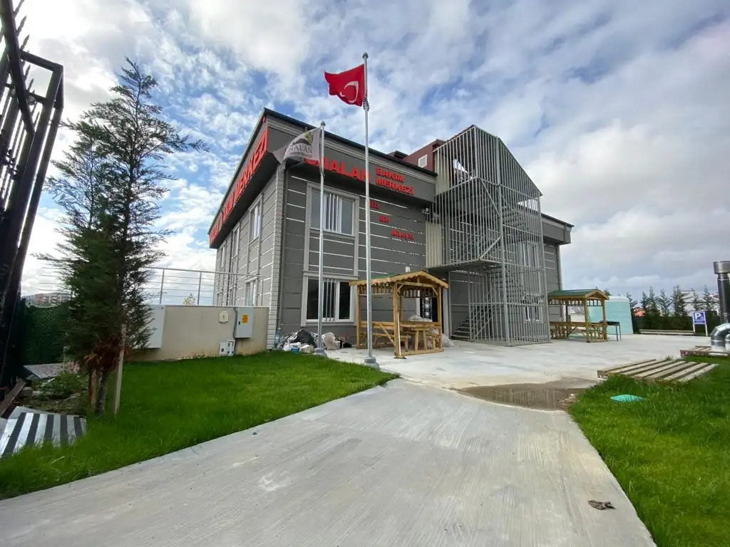 Ünalan Bakım Merkezi - Yaşlı Bakım Evi - İstanbul