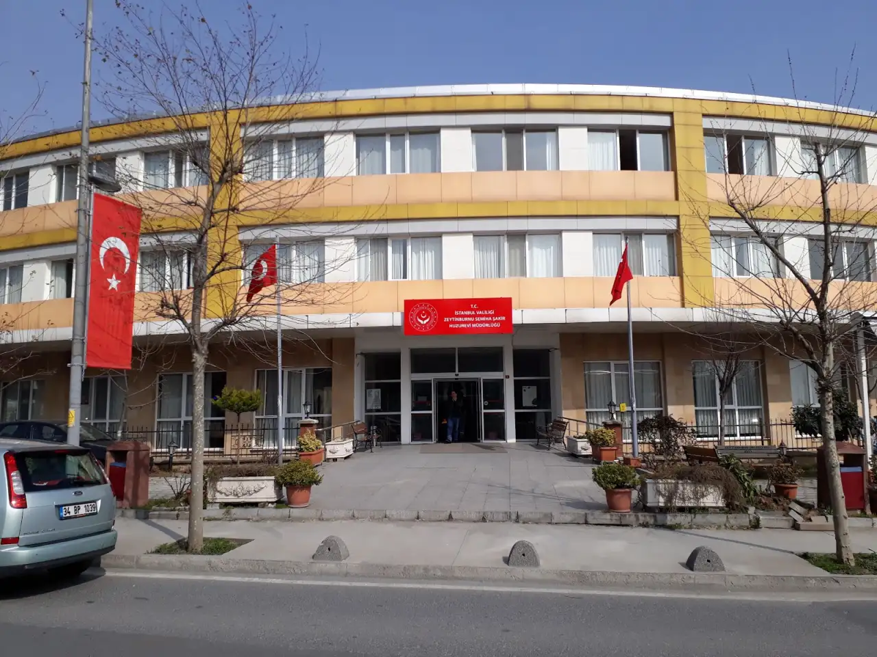 Zeytinburnu Semiha Şakir Huzurevi