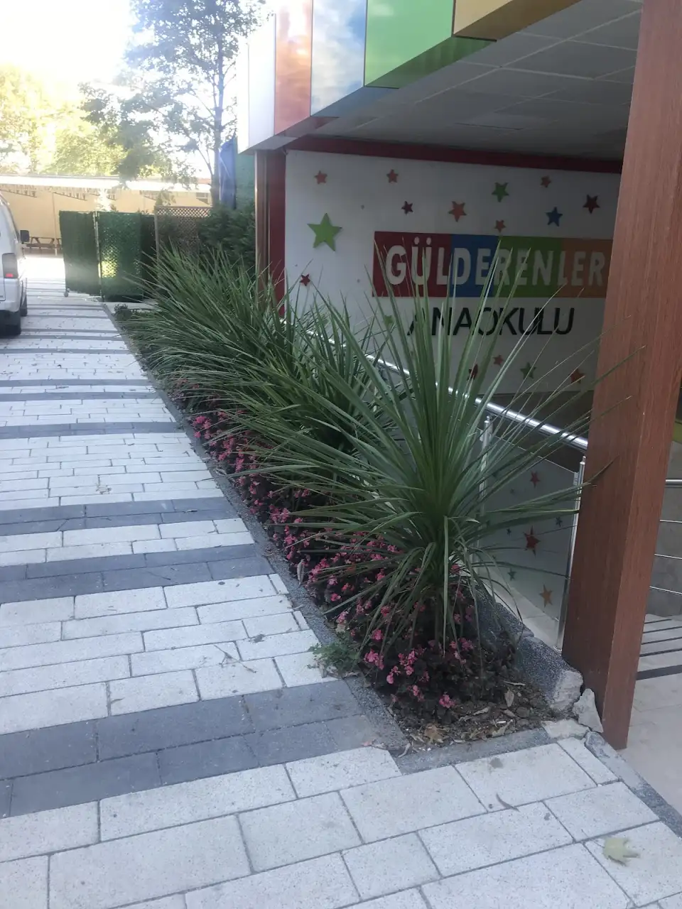 Gulderenler Anaokulu - Kreş ve Anaokulu - İstanbul