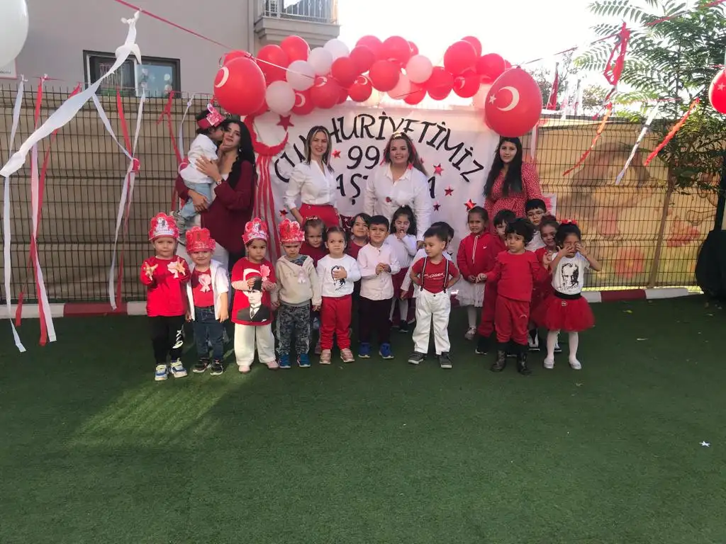Nar Kreş, Anaokulu ve Gündüz Bakımevi | Uzman Çocuk Psikologu Sevil Akın - ODTÜ| 2- 6 Yaş - Çocuk Bakım Merkezi - İzmir - galeri görseli