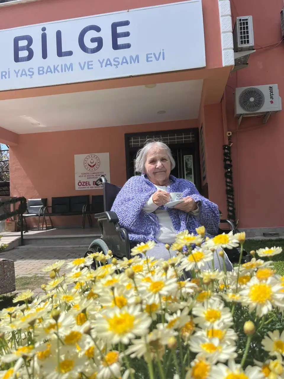 Bilge İleri Yaş Bakım ve Yaşam Evi - Yaşlı Bakım Evi - İzmir - galeri görseli