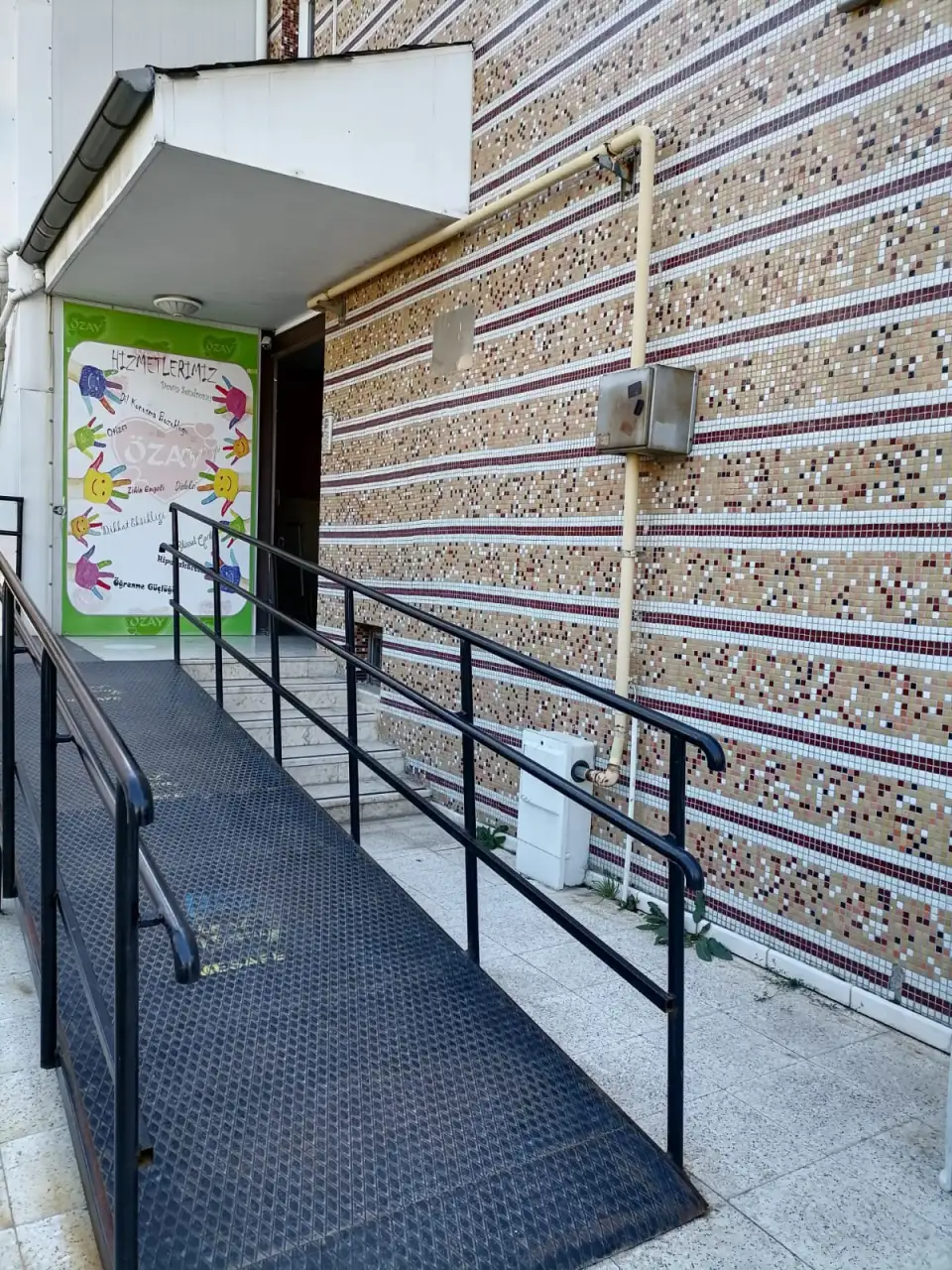 Özay Özel Eğitim Ve Rehabilitasyon Merkezi
