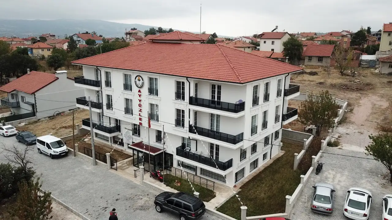 AY YÜZLER ÖZEL EĞİTİM ve REHABİLİTASYON MERKEZİ - Özel Eğitim ve Gelişim Merkezi - Kütahya