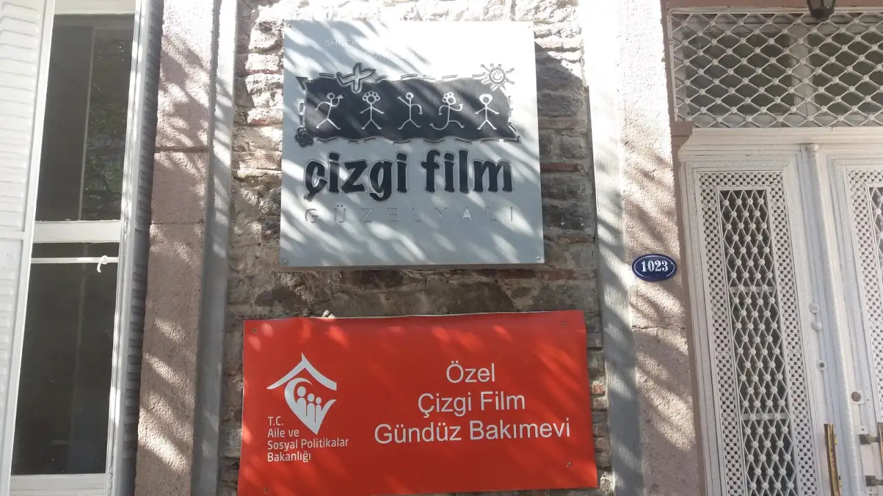 Çizgi Film Çocuk Evi Güzelyalı Kampüsü - Kreş ve Anaokulu - İzmir