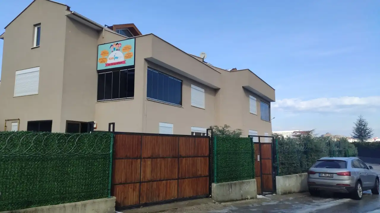 Kids Up Bebek ve Çocuk Gelişim Merkezi