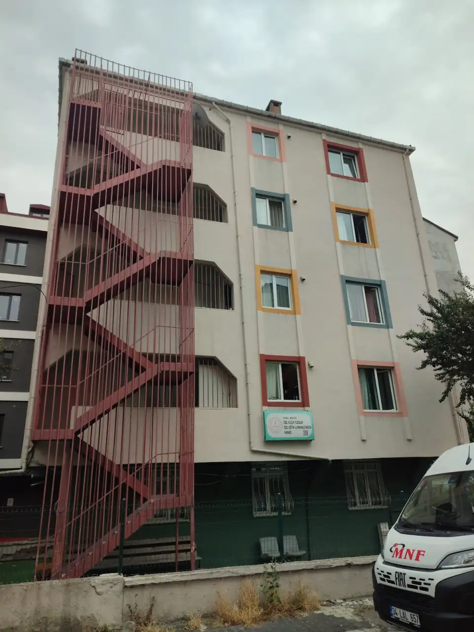 Hadımköy Küçük Yıldızlar Özel Eğitim Rehabilitasyon Merkezi - Çocuk Bakım Merkezi - İstanbul