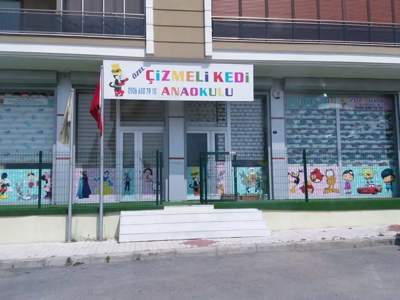 Özel Çizmeli Kedi Anaokulu