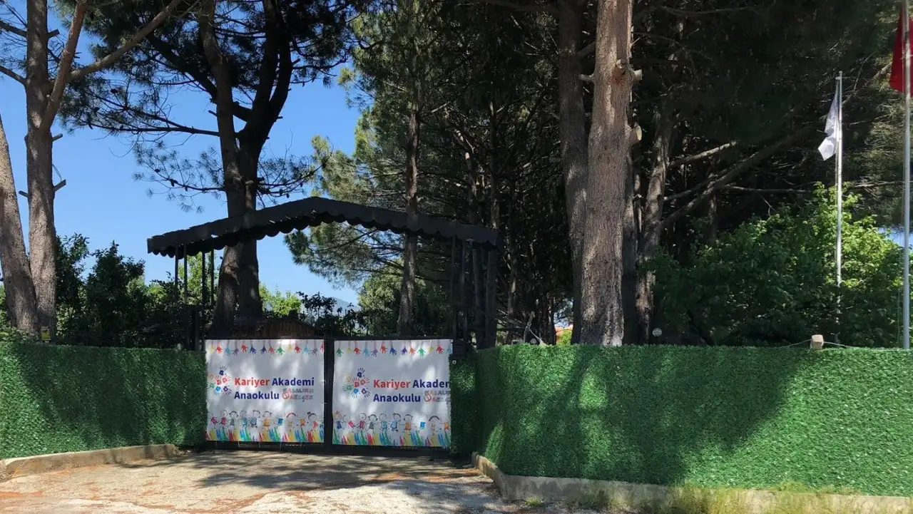 Kariyer Akademi Özel Edremit Yüksek Anaokulu - Kreş ve Anaokulu - Balıkesir
