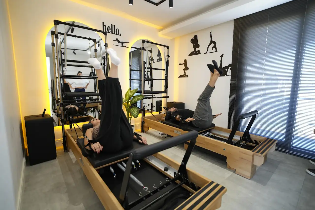 İzmir Fizyoyaşam Sağlıklı Yaşam Merkezi ve Pilates Studio - Fizik Tedavi ve Rehabilitasyon - İzmir - galeri görseli