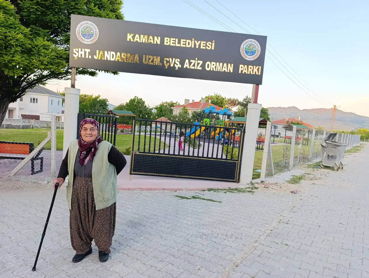 Arı kovanı Çocuk Kulübü