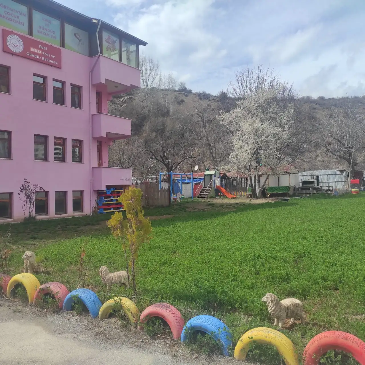 Şirinler Kreş ve Gündüz Bakımevi - Kreş ve Anaokulu - Gümüşhane