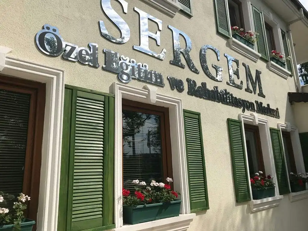 Özel Serdivan Gelişim Özel Eğitim ve Rehabilitasyon Merkezi (SERGEM)