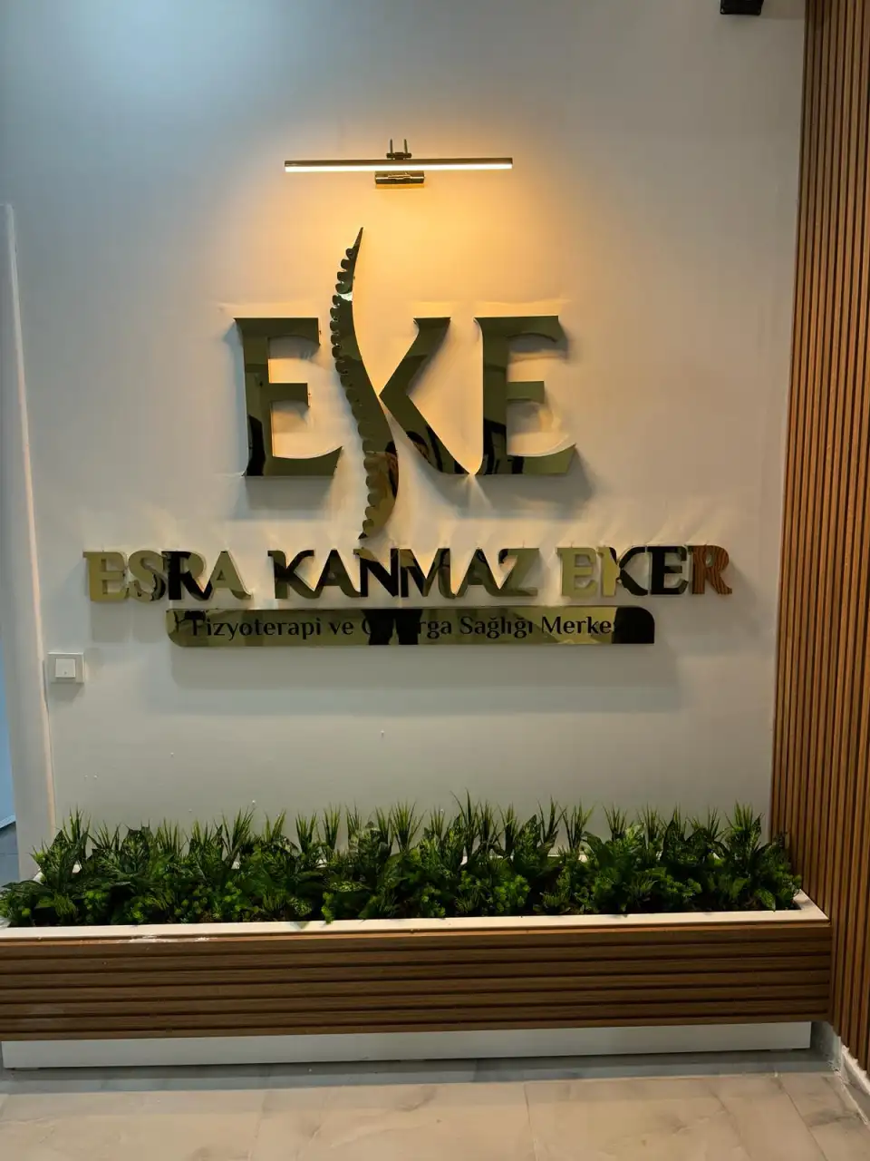 EKE Fizyoterapi ve Omurga Sağlığı Merkezi