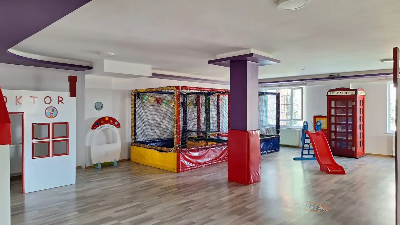 Ebruli Kreş ve Gündüz Bakımevi