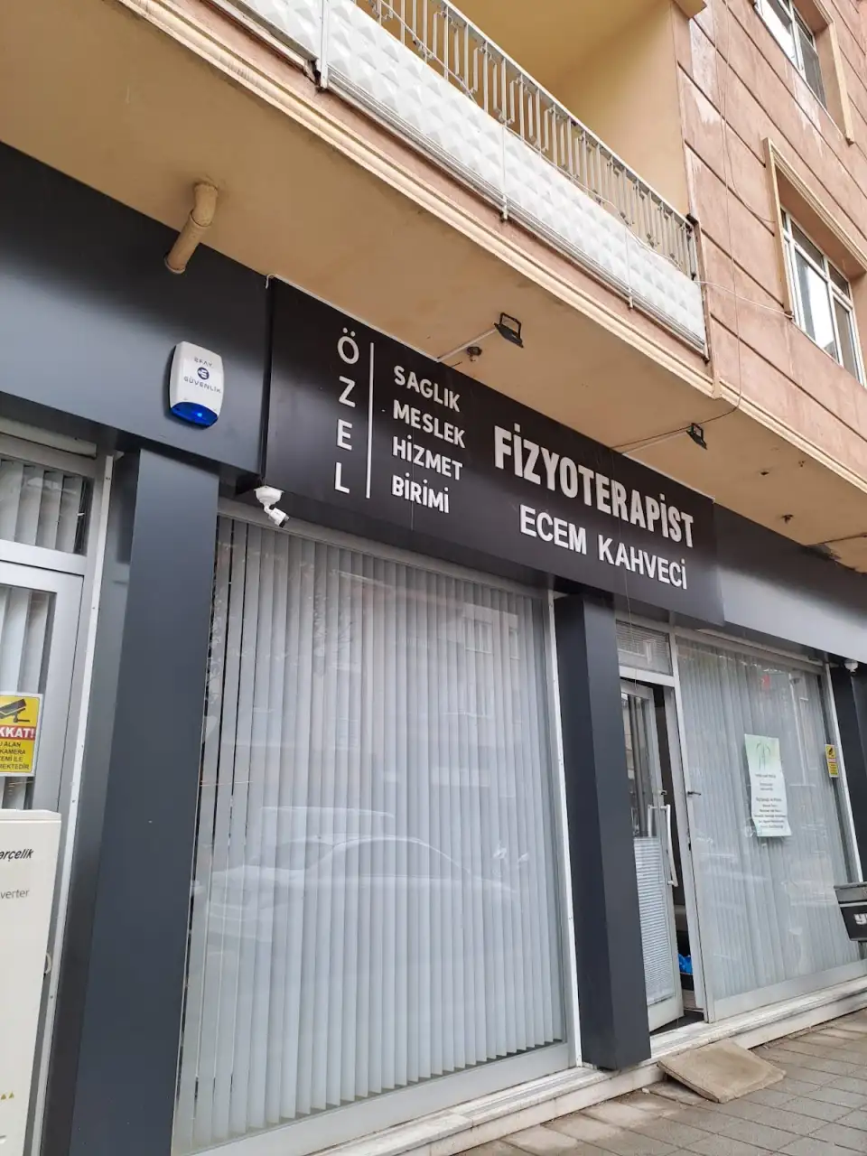 Fizyoterapist Ecem KAHVECİ