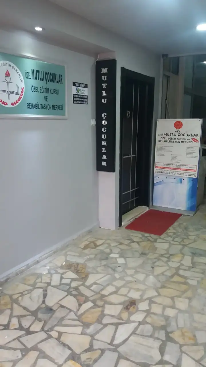 Mutlu Çocuklar Özel Eğitim Ve Rehabilitasyon Merkezi - Çocuk Bakım Merkezi - İstanbul