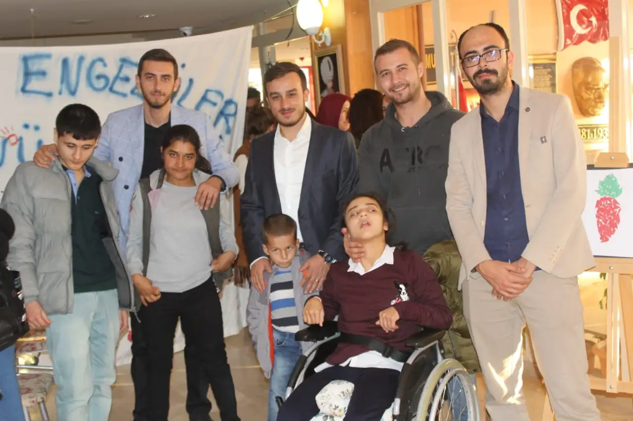 Özel Mutlu Adımlar Özel Eğitim ve Rehabilitasyon Merkezi - Özel Eğitim ve Gelişim Merkezi - Mersin