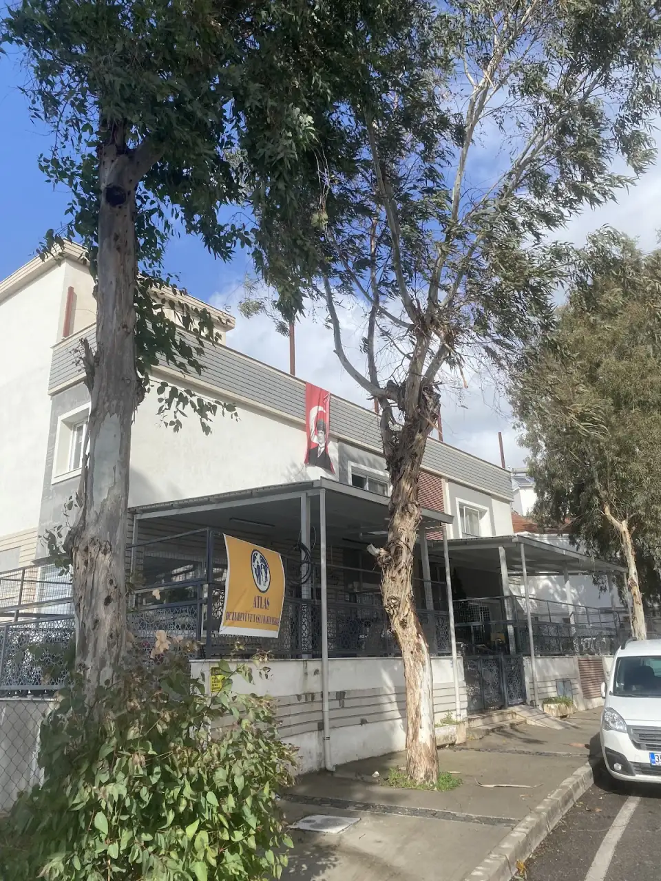 ATLAS HUZUREVİ VE YAŞLI BAKIM MERKEZİ - Yaşlı Bakım Evi - İzmir - galeri görseli