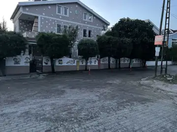 Özel Silivri Minik kalpler Anaokulu ve Gündüz Bakım evi - Kreş ve Anaokulu - İstanbul