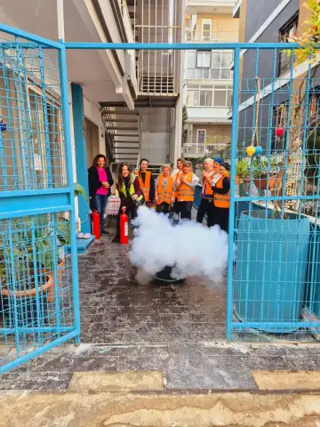 Özel Burcu Huzurevi ve Yaşlı Bakım Merkezi - Yaşlı Bakım Evi - İzmir