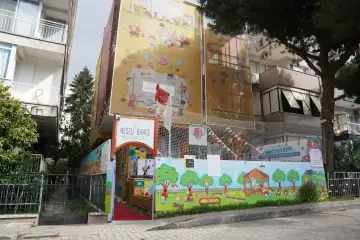 Neşeli Bahçe Anaokulu - Kreş ve Anaokulu - İzmir