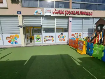 Özel Uğurlu Çocuklar Anaokulu - Kreş ve Anaokulu - İzmir