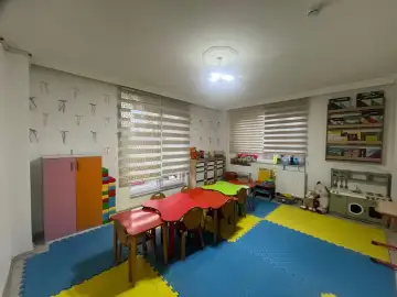 ÖZEL EMİNE ÖZ MİNİK KALPLER ANAOKULU - Kreş ve Anaokulu - Balıkesir