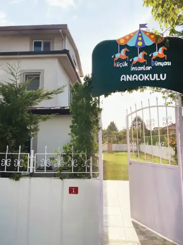 Küçük İnsanlar Dünyası Anaokulu - Kreş ve Anaokulu - Bursa