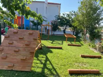 İlk Minik Eller Kreş ve Gündüz Bakım Evi - Çocuk Bakım Merkezi - Ankara