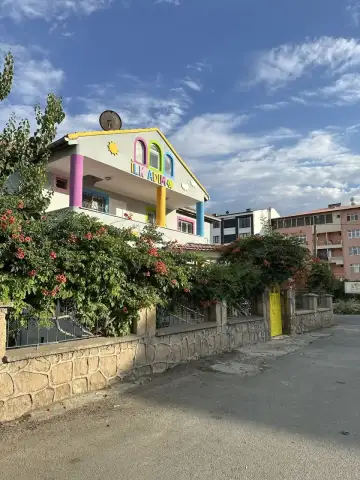 IĞDIR ÖZEL İLK ADIM KREŞ VE GÜNDÜZ BAKIM EVİ - Çocuk Bakım Merkezi - Iğdır