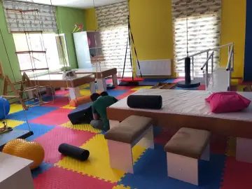 Van Uzman Eller - Fizik Tedavi ve Rehabilitasyon - Van