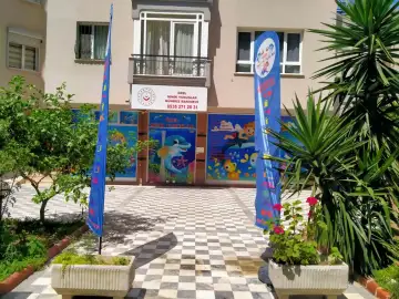 ÖZEL MİNİK YUNUSLAR KREŞ VE GÜNDÜZ BAKIMEVİ - Kreş ve Anaokulu - İzmir