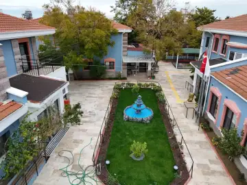 Özel Gül Huzurevi ve Yaşlı Bakım Merkezi Güzelbahçe Merkez