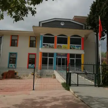 Ana Kucağı eğitim merkezi