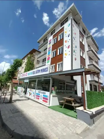 Çınar Mavi Işık Özel Eğitim ve Rehabilitasyon Merkezi Isparta - Özel Eğitim ve Gelişim Merkezi - Isparta