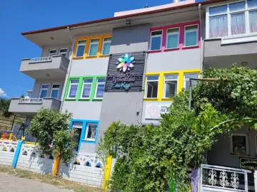 Öz Bilge Çocuk Anaokulu - Kreş ve Anaokulu - Kastamonu