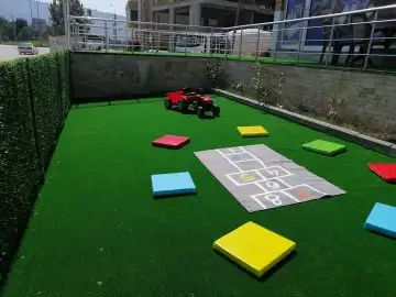Minik Eller Akademisi Kreş ve Gündüz Bakımevi