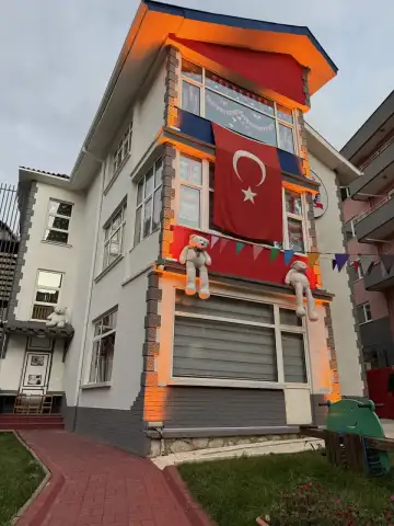 Beyaz Zambak Anaokulları - Kreş ve Anaokulu - Ankara