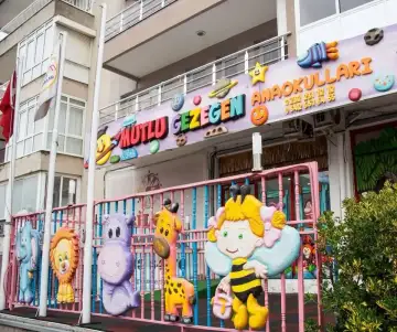 Mutlu Gezegen Anaokulları - Kreş ve Anaokulu - İzmir