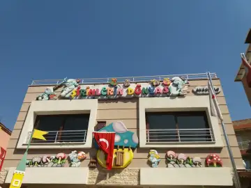 Şirinlerin Dünyası Anaokulu - Kreş ve Anaokulu - İzmir