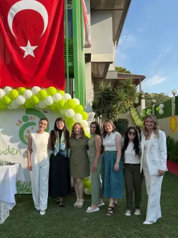 Akademisyen Anne izmir Anaokulu - Kreş ve Anaokulu - İzmir