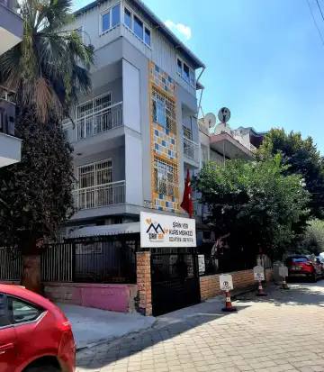 Özel Çalışır Gündüz Bakım Evi ve Çocuk Kulübü - Çocuk Bakım Merkezi - İzmir