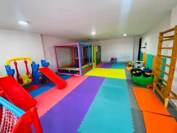 Parlak Ufuklar Çocuk Oyun Evi - Kreş ve Anaokulu - Van