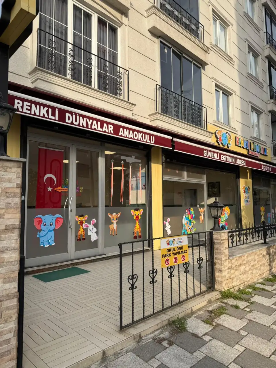 Renkli Dünyalar Anaokulu