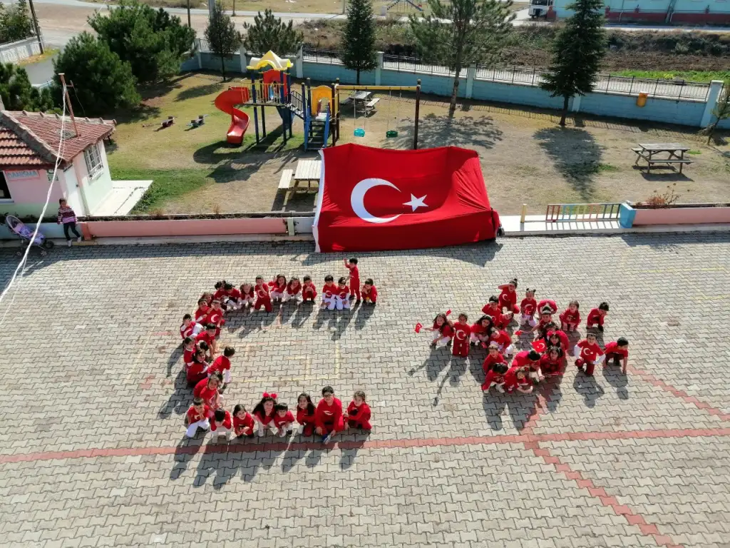 Gökyüzü Dünyası Anaokulu - Kreş ve Anaokulu - Afyonkarahisar - galeri görseli
