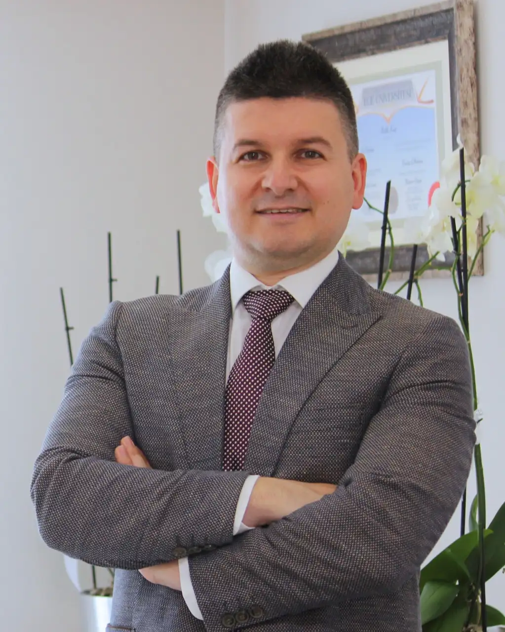 Doç. Dr. Refik Kunt - Nöroloji Uzmanı Aydın - Nörolojik Rehabilitasyon Merkezi - Aydın