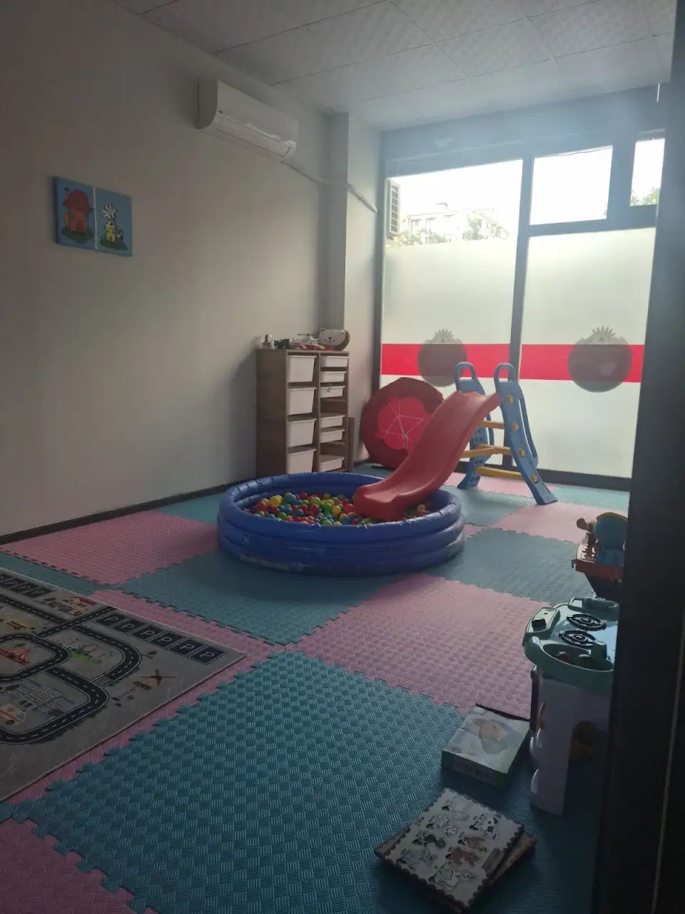 Edremit Mavi Dünyam Özel Eğitim ve Rehabilitasyon Merkezi - Özel Eğitim ve Gelişim Merkezi - Balıkesir - galeri görseli